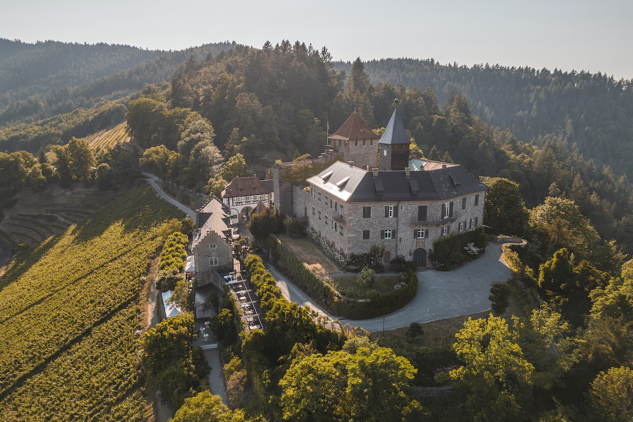 Schloss Eberstein steht zum Verkauf. Bild: Sotheby´s International Realty Baden-Württemberg